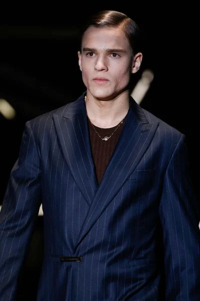 Look 65